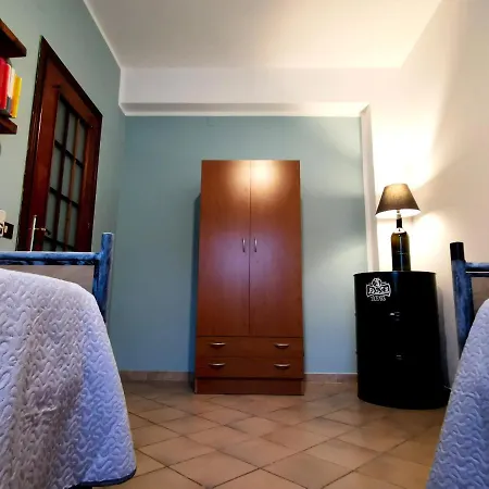 Frida Casavacanze بيت للعطل
