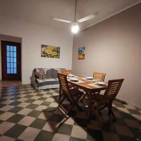 Frida Casavacanze * Castellammare del Golfo